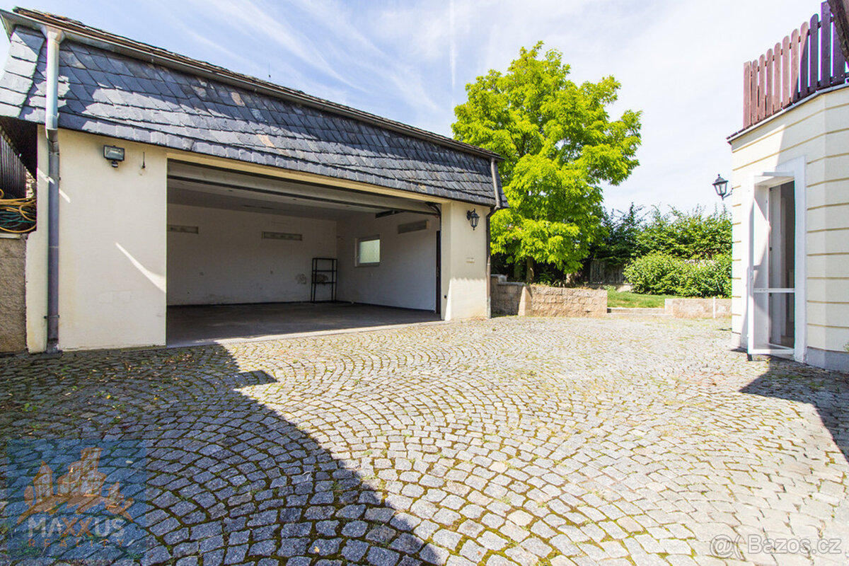 Pronájem luxusního rodinného domu 7+kk (360 m2), Praha 6 - N - 19