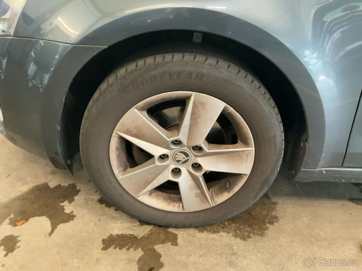 Škoda OCTAVIA combi 1.4Tsi 103KW 9/2014 147tkm PĚKNÁ VÝBAVA - 19