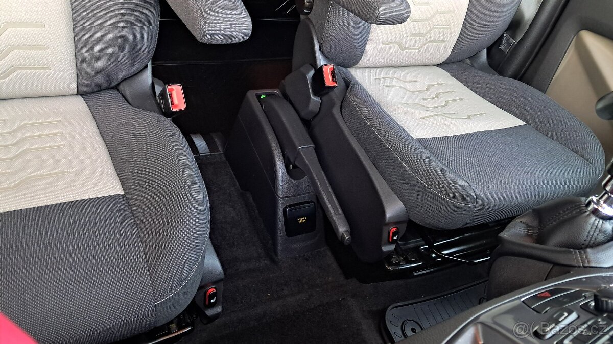 Tourneo Custom, LONG, 8 míst, koup. v ČR - 19