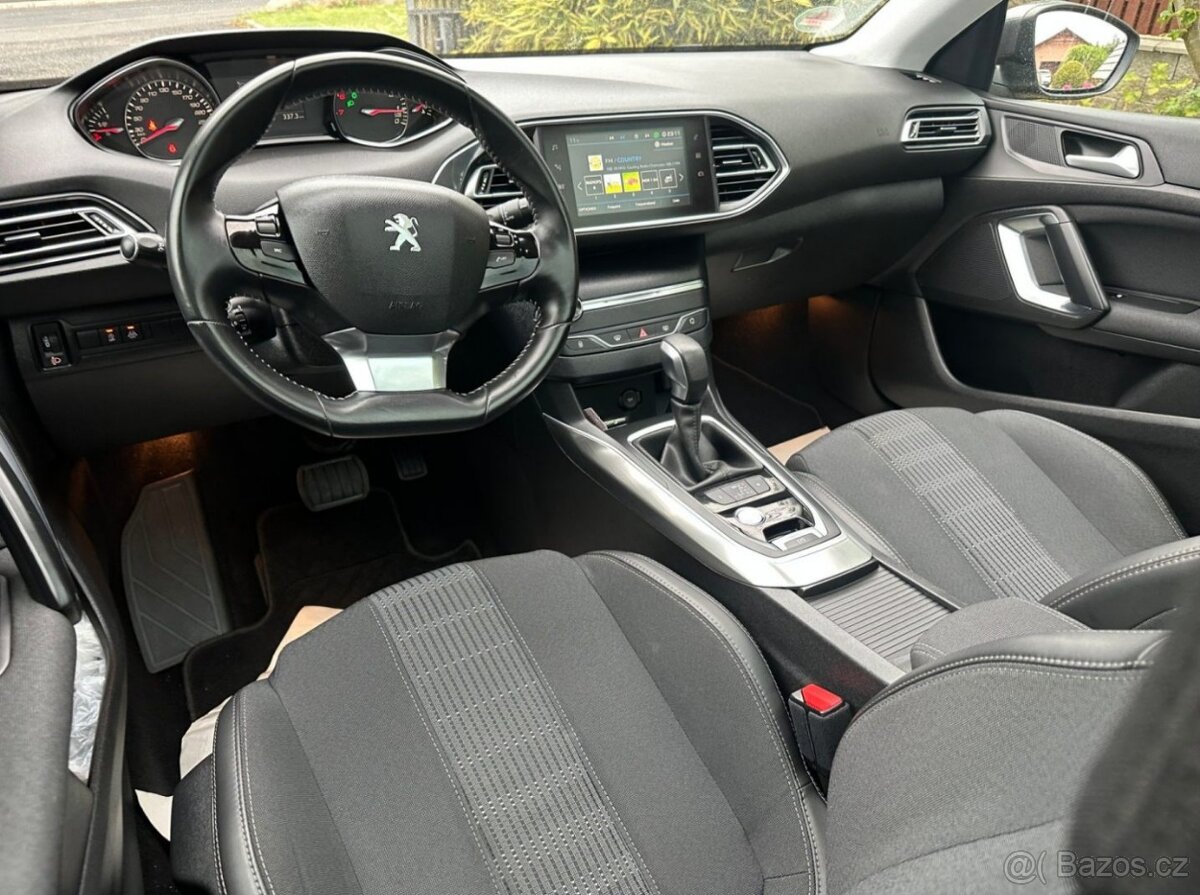 Prodáváme Peugeot 308 1.2T 96kw - 19