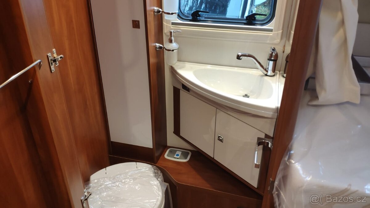 LAIKA KOSMO EMBLEMA 509 - 19