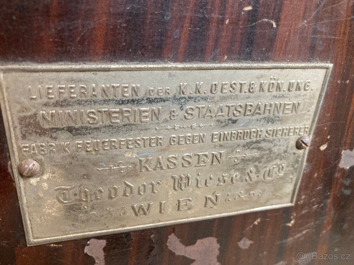 Trezor starožitný Popelka za 12.000 kč - 19