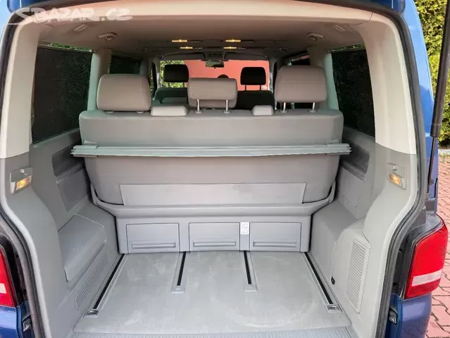 VW Multivan T5 2.0 TDI 103kW,7.sedadel,Webasto,Tažné,1.Majit - 19