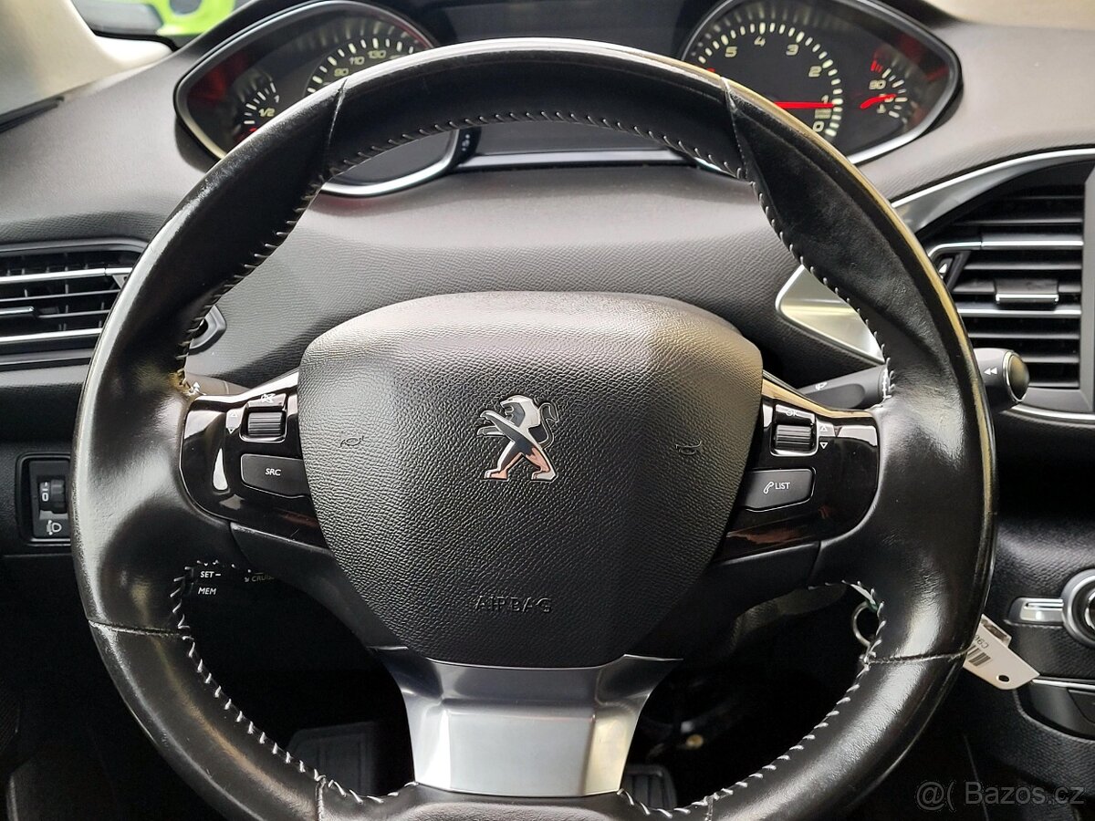 Peugeot 308, 1,2 PT/110hp,CZ, SERVISNÍ KNÍŽKA - 19