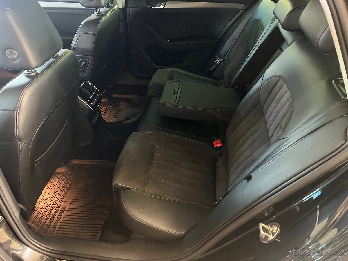 Škoda Superb kombi 2.0TSI 4x4 DSG 206kw KAMERA TAŽNÉ - 19
