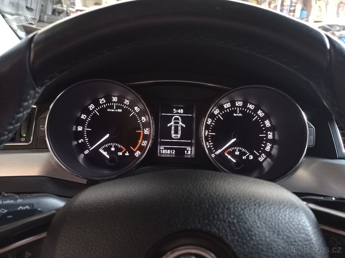 ŠKODA Superb 2 combi 2.0 TDI CR 103kW DSG NAVIGACE KRÁSNÝ. - 19