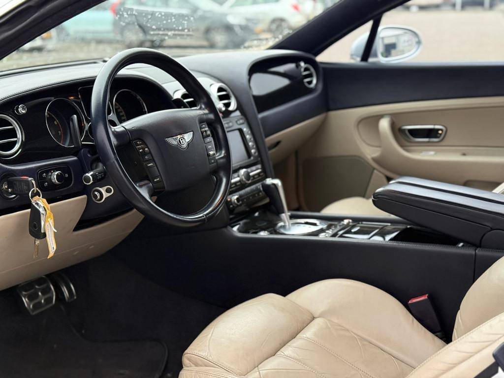 Bentley Continental GT 6.0 W12 YOUNGTIMER z roku 2004 - 19