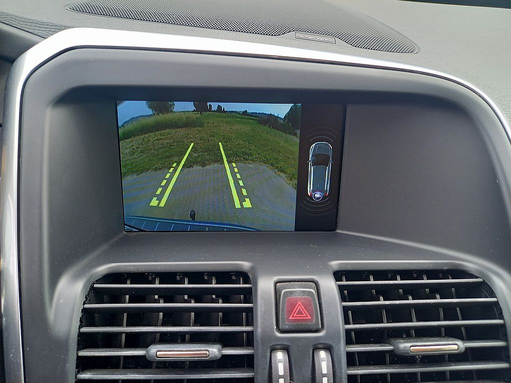 Volvo XC60 2.0D4 140kw+Automat+DPH+ROZVODY - 19