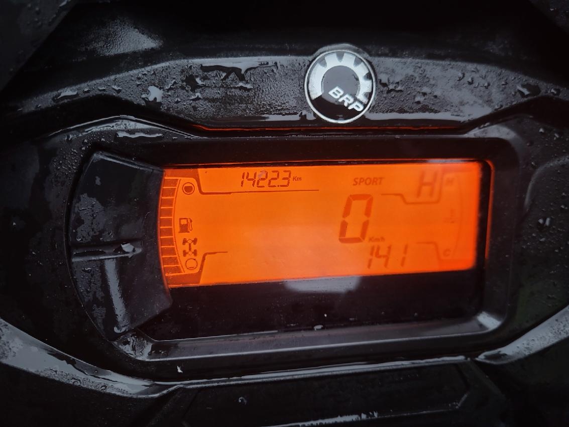 Can-am Outlander MAX 570(650)DPS, r.v.10/2022, naj 1422km - 19