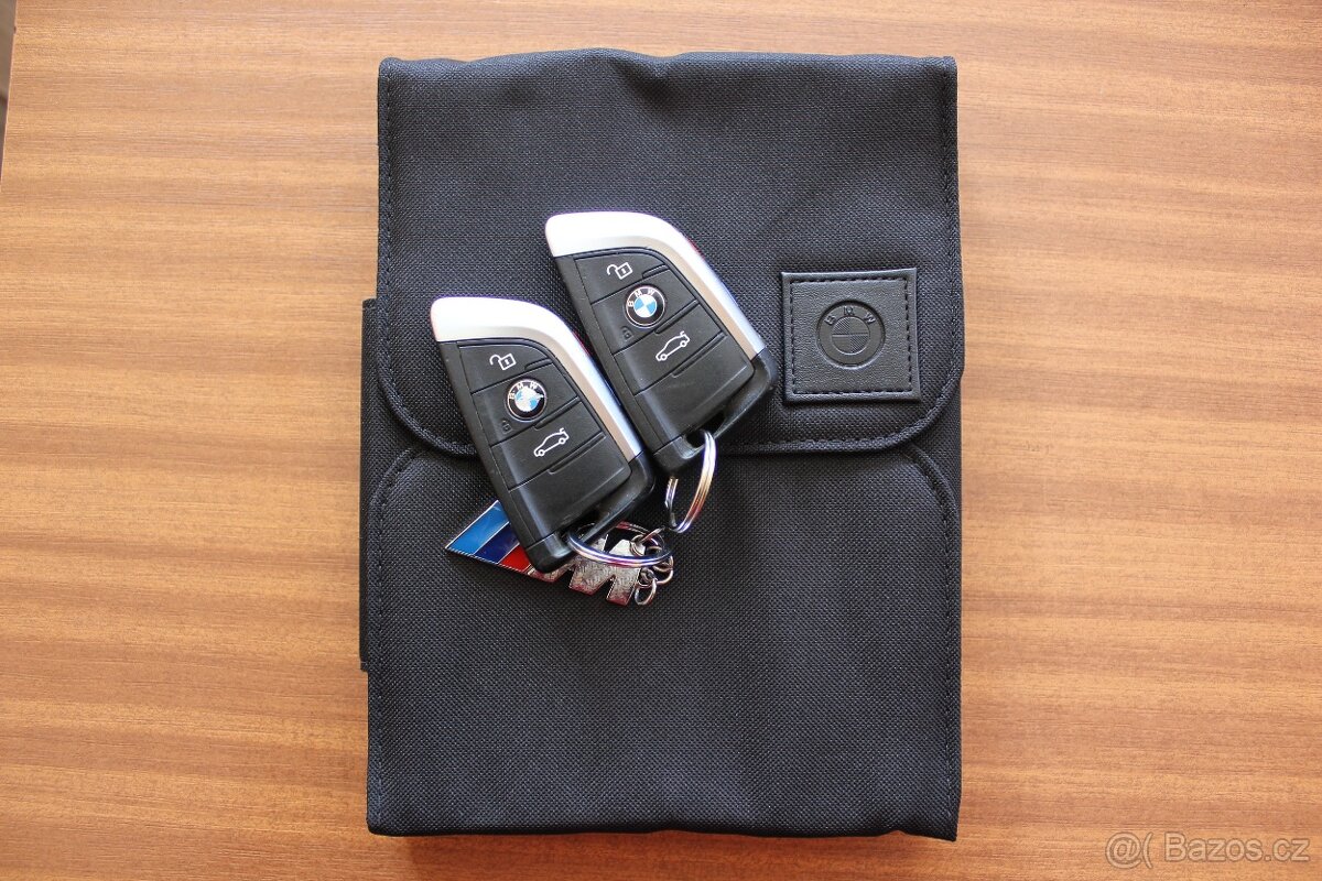 BMW X1 18D sDrive, M-paket, servis - 19