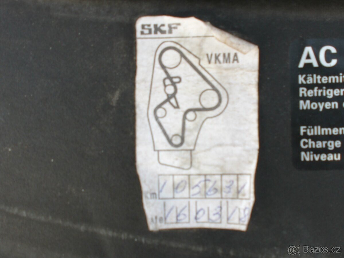 Volkswagen Touran 1,6Mpi bez koroze,TOPstav,poSTK - 19