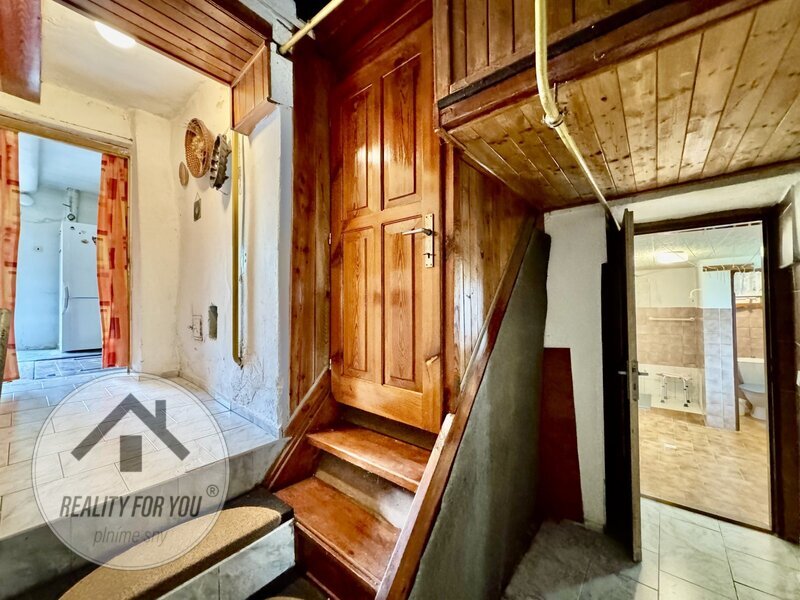 Prodej krásného rodinného domu/chalupy v Rovensku pod Troska - 19