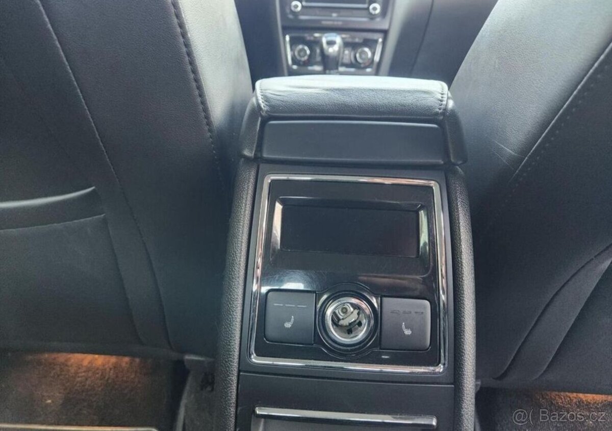 Škoda Superb 2.0-PRAV.SERVIS-TOP VÝBAVA - 19