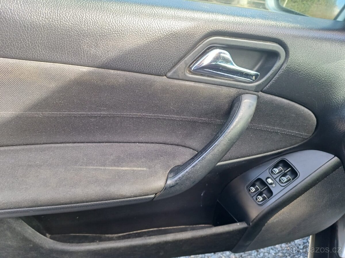 MB C220 CDI, automat, tažný, 110 kW - 19