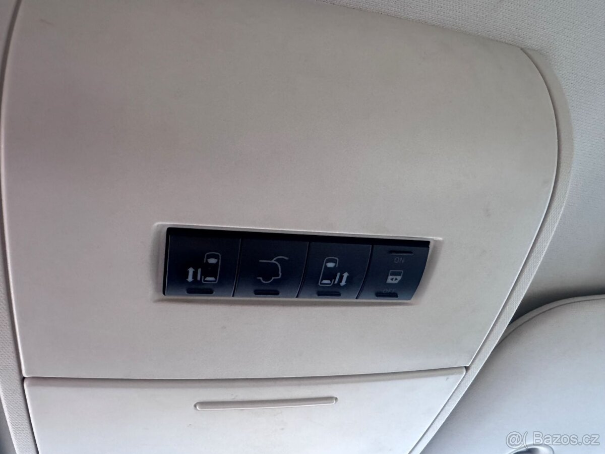 Dodge Grand Caravan RT SXT 3,8 LPG DVD 2009 - 19