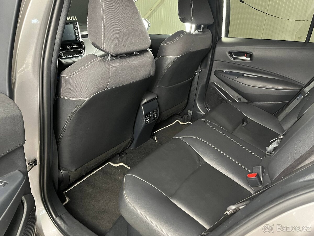 Toyota Corolla 1.8i Hybrid, r. 2020, 103t.km, výbava, servis - 19