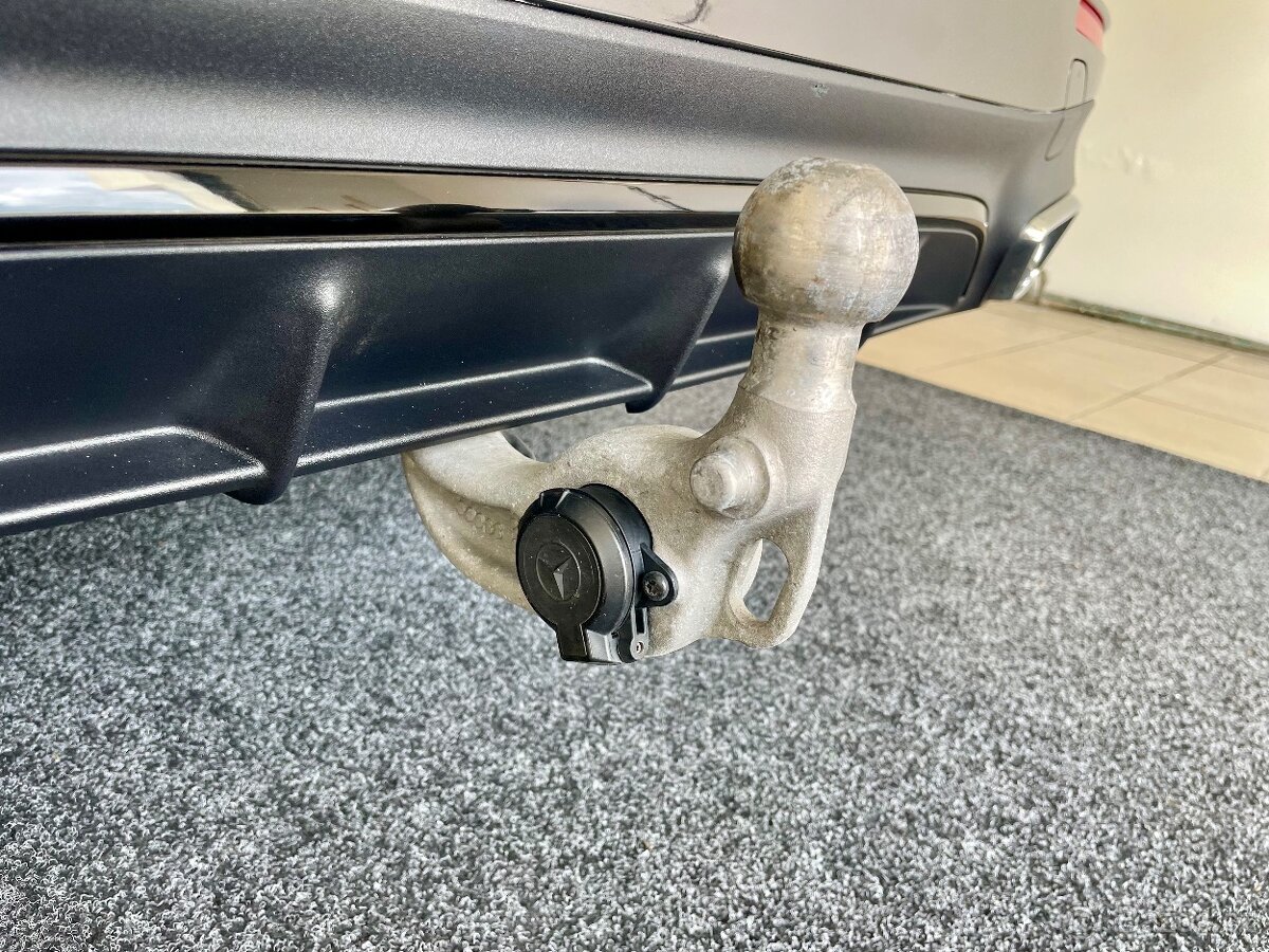 Mercedes-Benz Třídy E, 220 D AMG, ZÁRUKA, ODPOČET DPH - 19