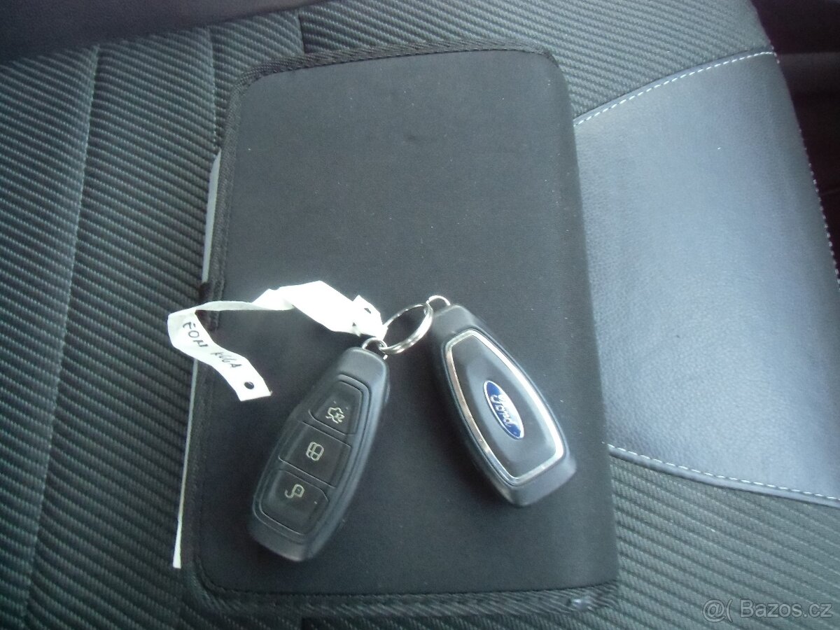 Ford Kuga 2.0 TDCi 132KW 4x4 TITANIUM - 19