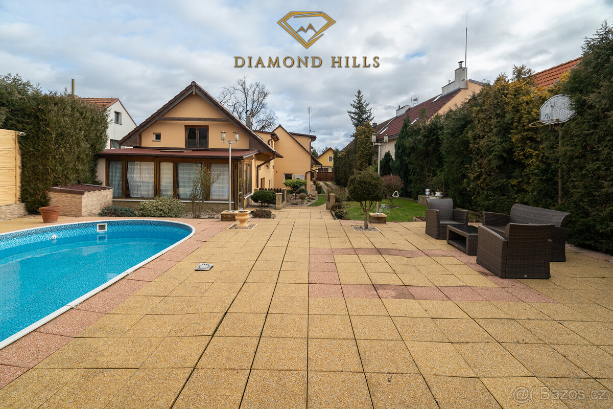 Prodej rodinného domu 8+1, pozemek 845m2, Kozojedy - 19