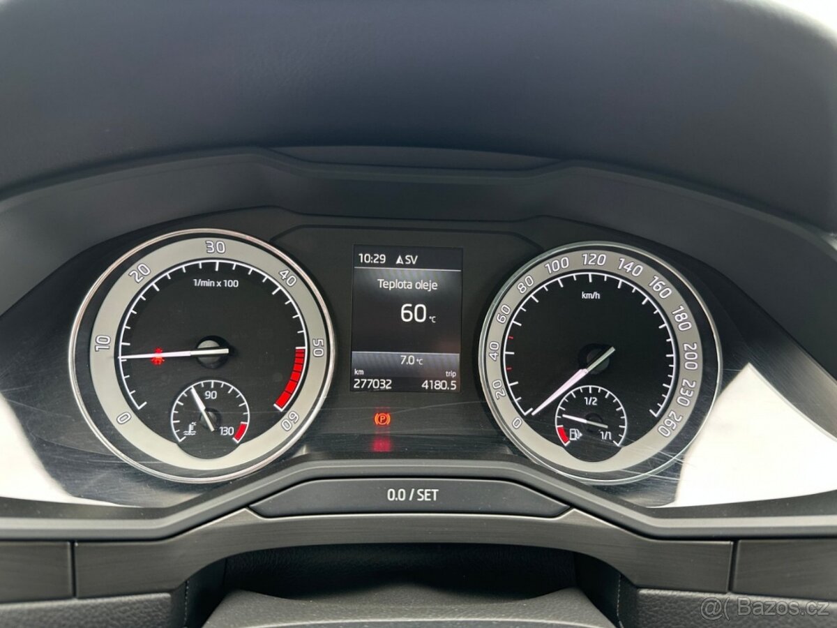 Nabízím Škoda Superb 2.0Tdi 110kw Manuál - 19