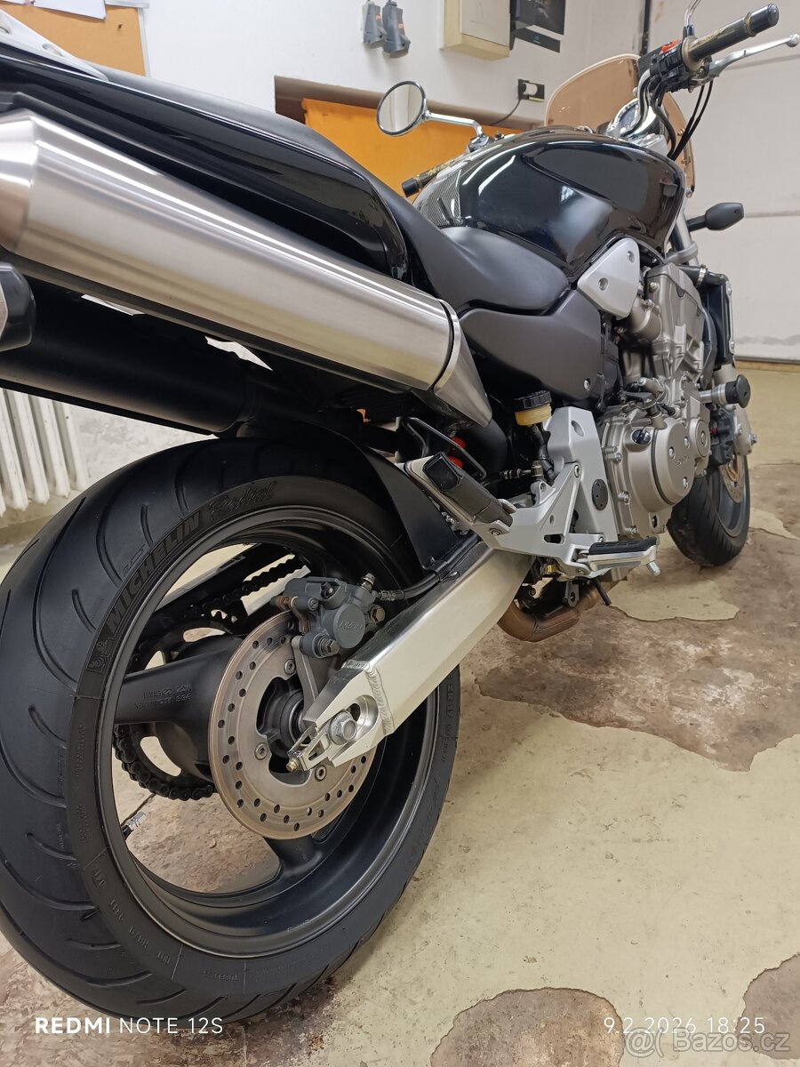 Honda CB900f Hornet - 19