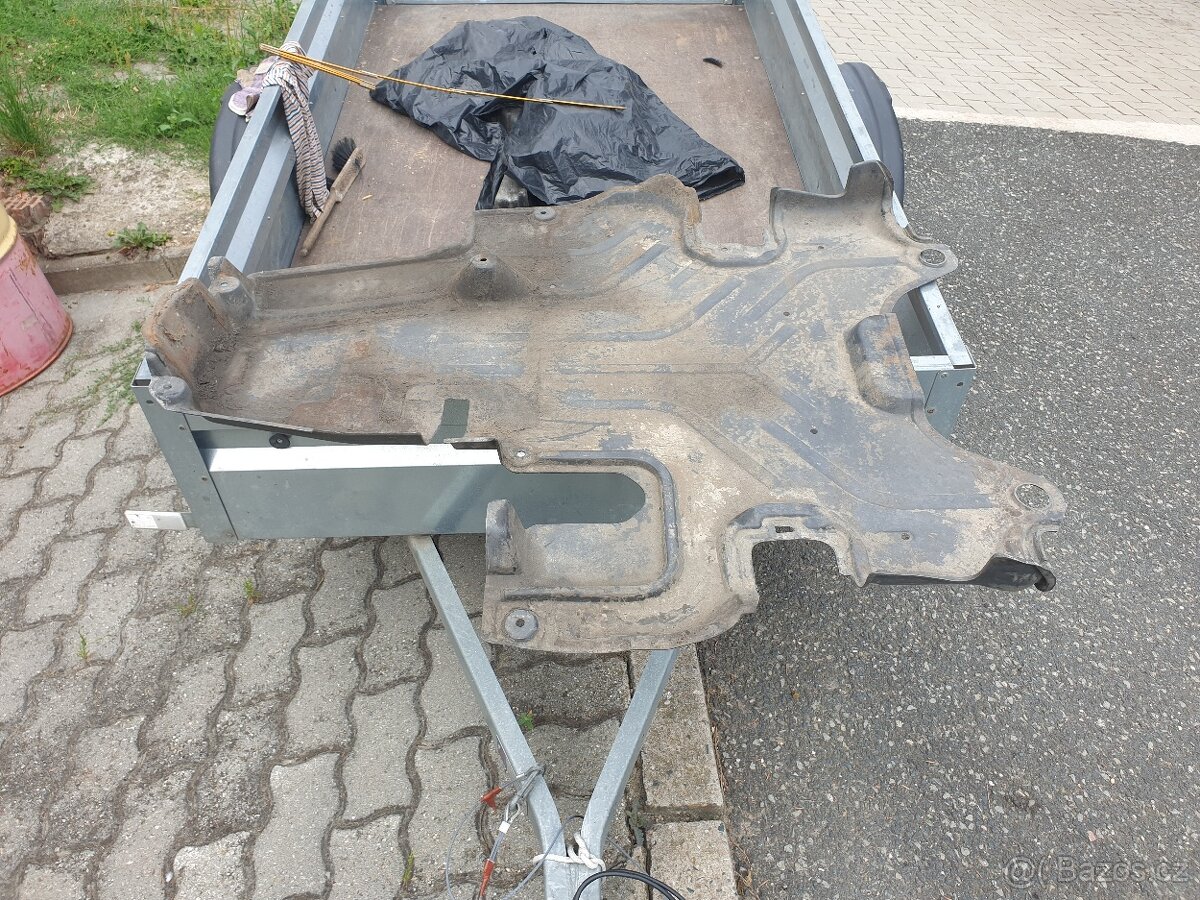 W124 pp svetlo H4+H3 hella - 19