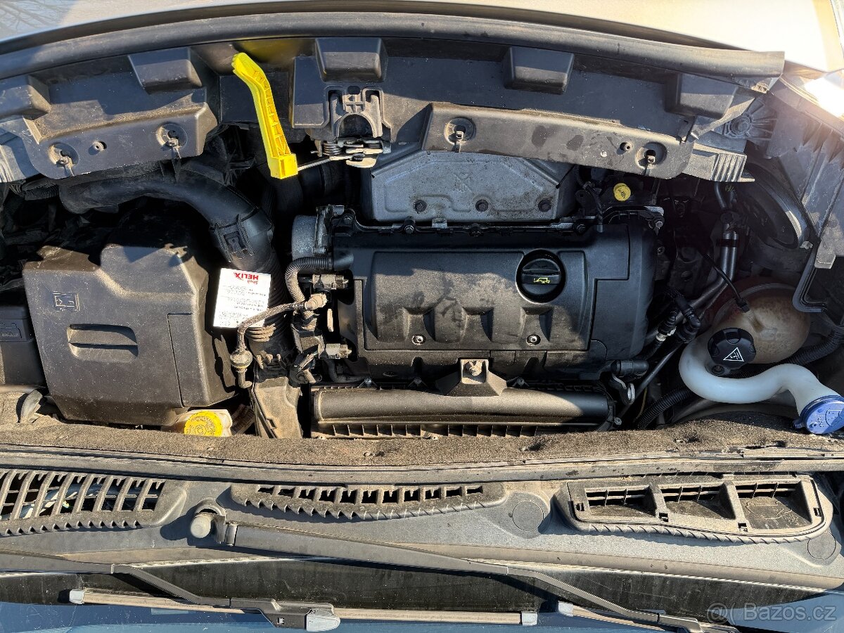 Citroën C3 Picasso 1.6i - 19