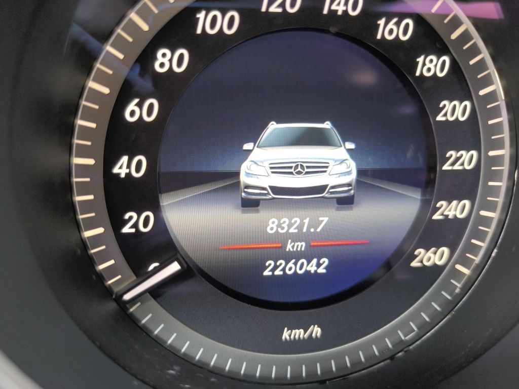 Mercedes-Benz Třídy C200, 2.2 CDi ,Xenon,navi - 19