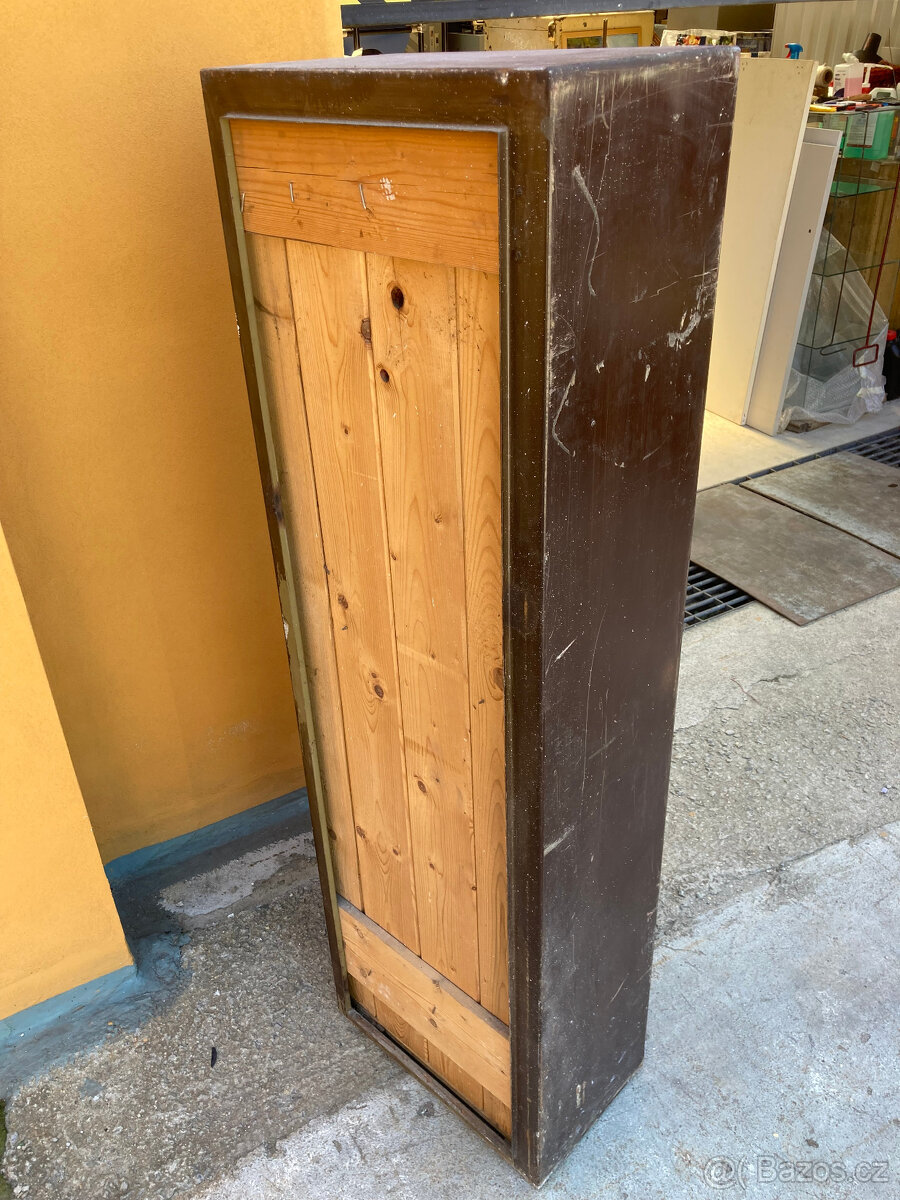 Skříň kovová, dílenská, na zbraně i jiné za 800 kč - 19