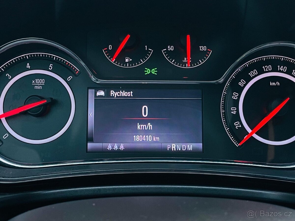 Opel Insignia 2.0CDTi AUTOMAT VÝHŘEV LED SERVISKA TAŽNÉ - 19