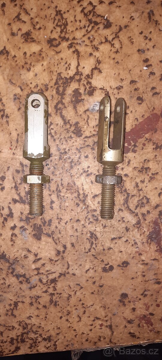 Letecky spojovací material - 19