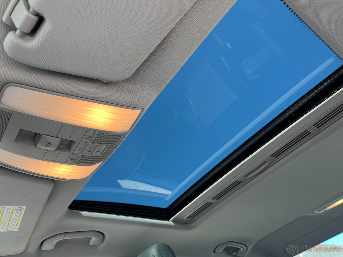 Mercedes-Benz E 2,1CDi 100kW Avantgarde 4/2011 - 19