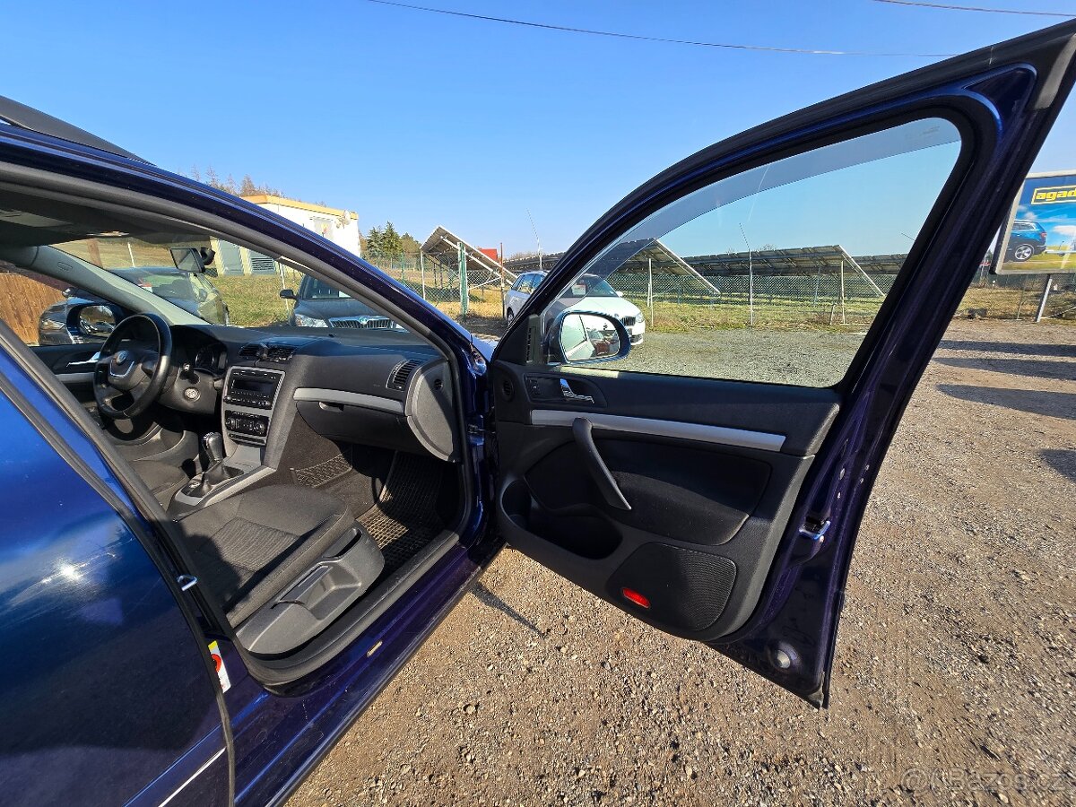 Škoda Octavia Combi 2.0 TDI 103 kW Elegance - 19