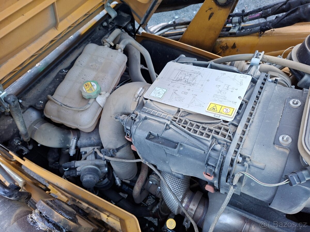 CATERPILLAR 432 4X4 - 19