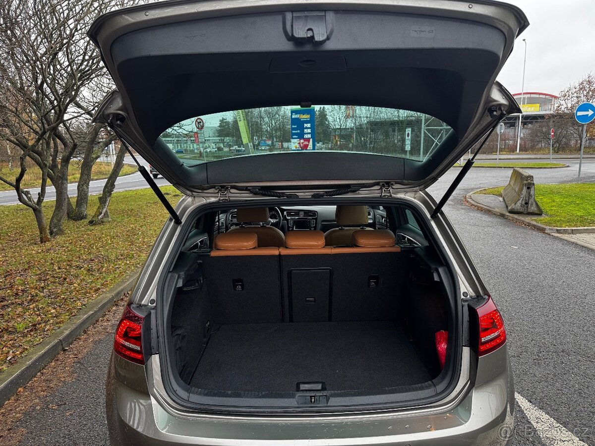 Volkswagen Golf 1.4 TSI 92kw, Edice 40 let, Výbava - 19