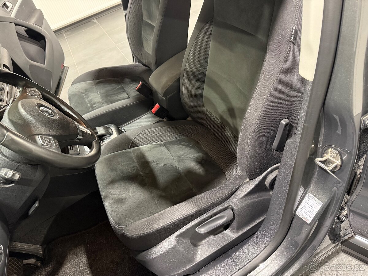 VW Tiguan 2.0 TDi DSG 4motion 2012 - 130.000 KM Nová STK - 19