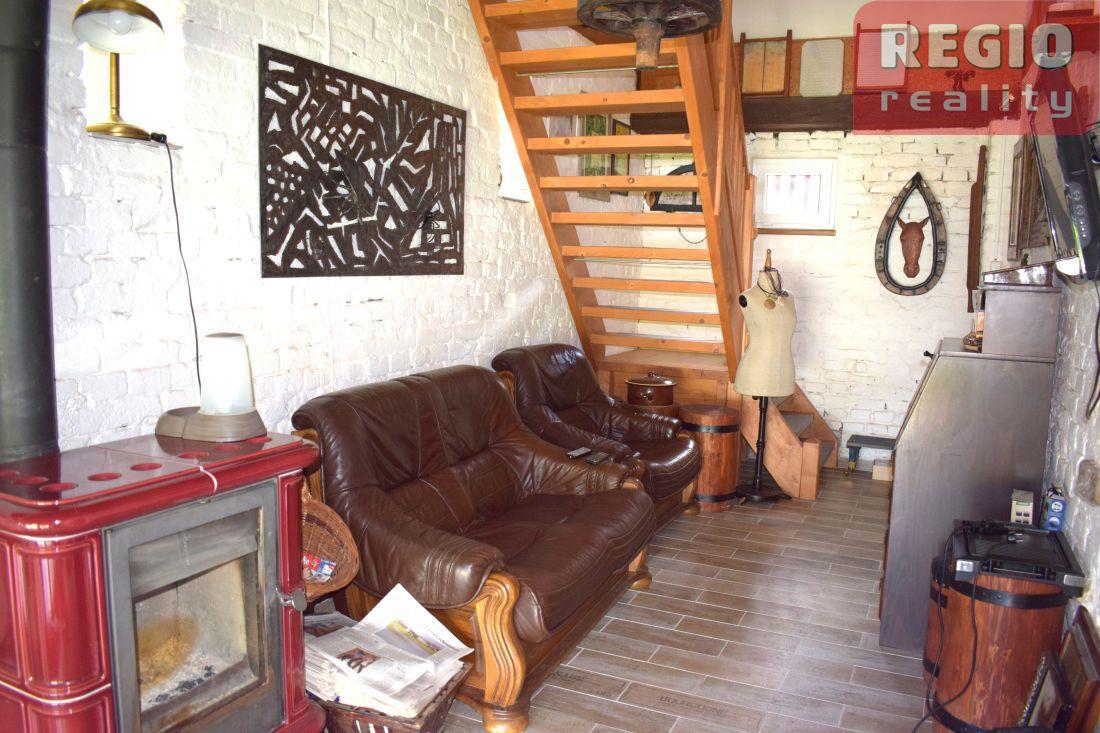 Prodej stylové chalupy s číslem popisným v v obci Hradec - 19