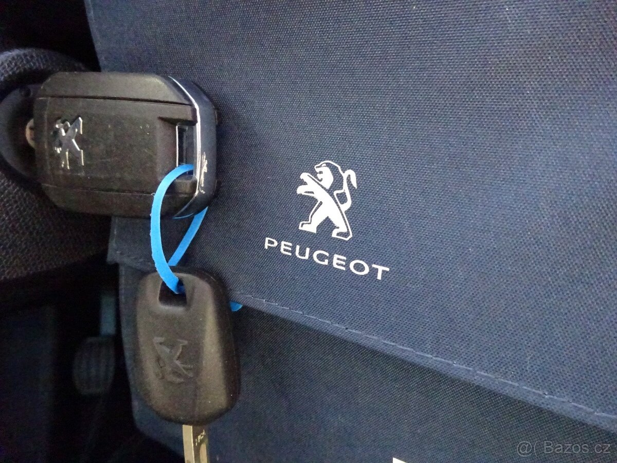 Peugeot 308 1,5 BlueHDi - 19