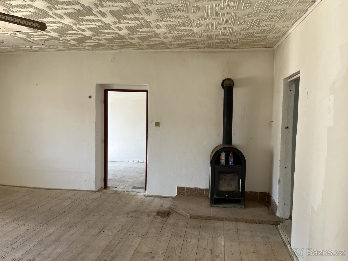 Prodej RD se zahradou 1628 m2 ve Stráži pod Ralskem - 19