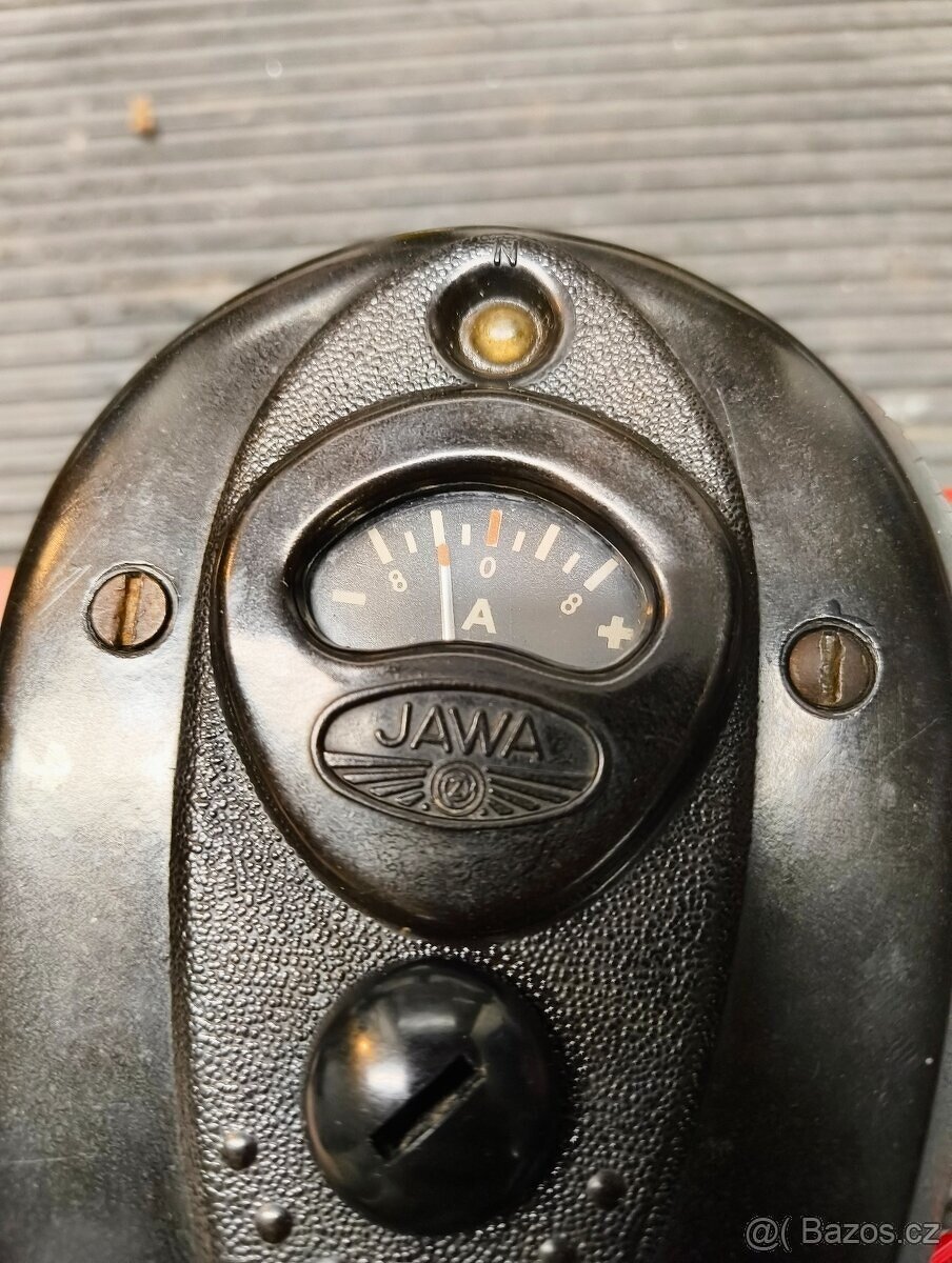 Spínací skříňka Jawa 250 pérák 11 350 18 Ogar 12 500 OHC - 19