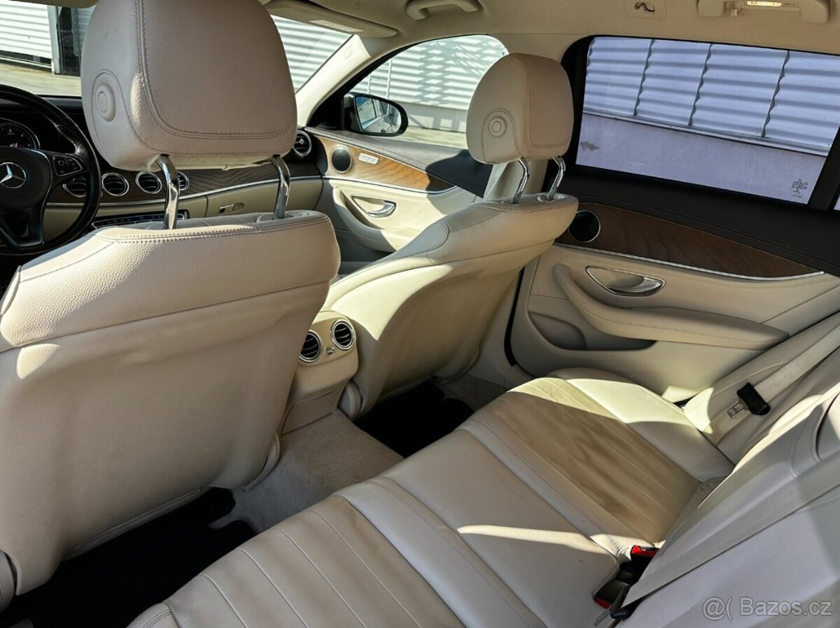 Mercedes-Benz E 220 d 4MATIC AllTerrain - 19