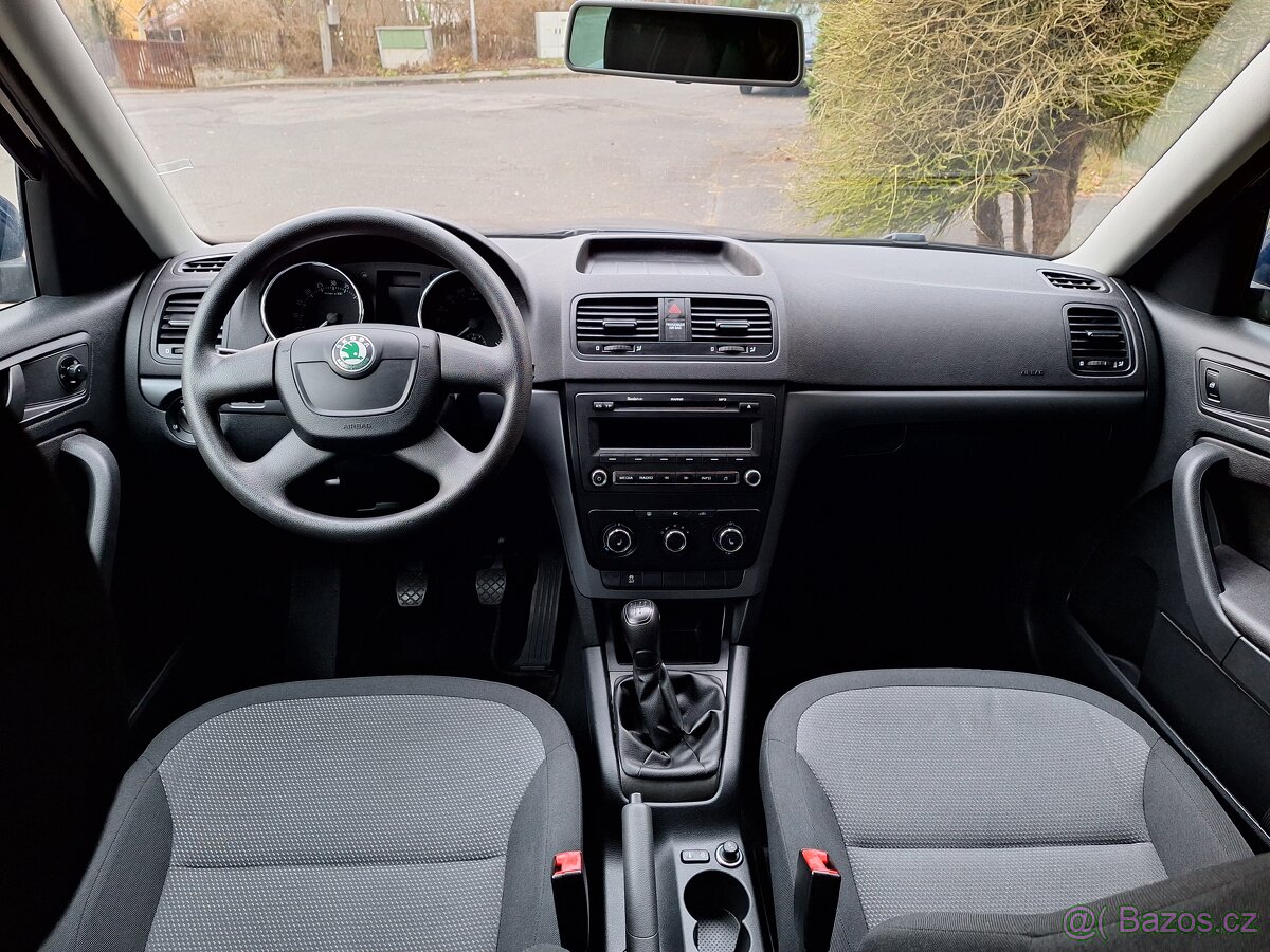 ŠKODA YETI R.2013 2.0 TDI NOVÁ TK - 19