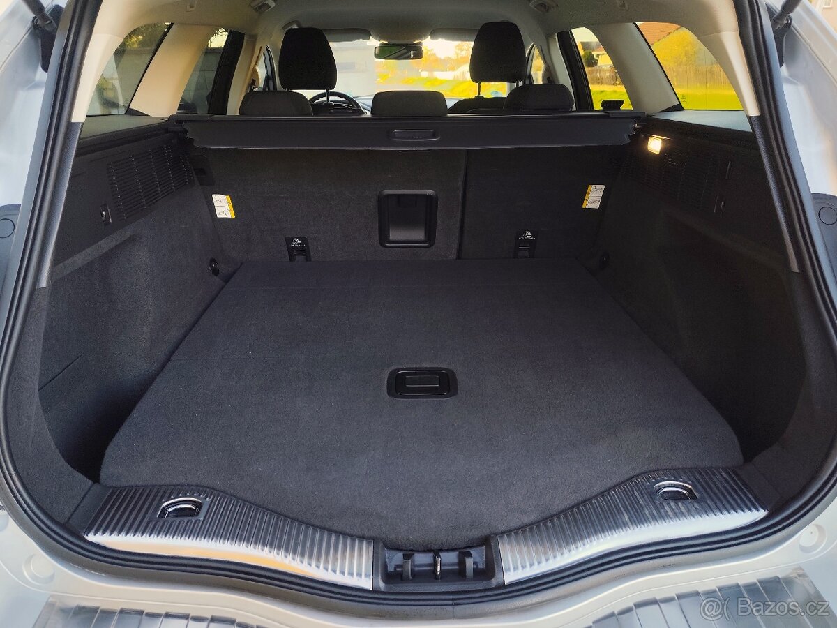 Ford Mondeo 1.5Ecob.121KW-novérozvody,vyhř.volant,sedač,sklo - 19