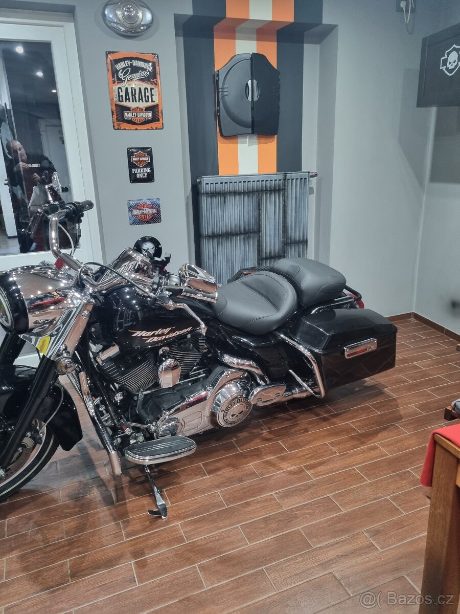 sedlo na Harley Davidson 15000,- - 19
