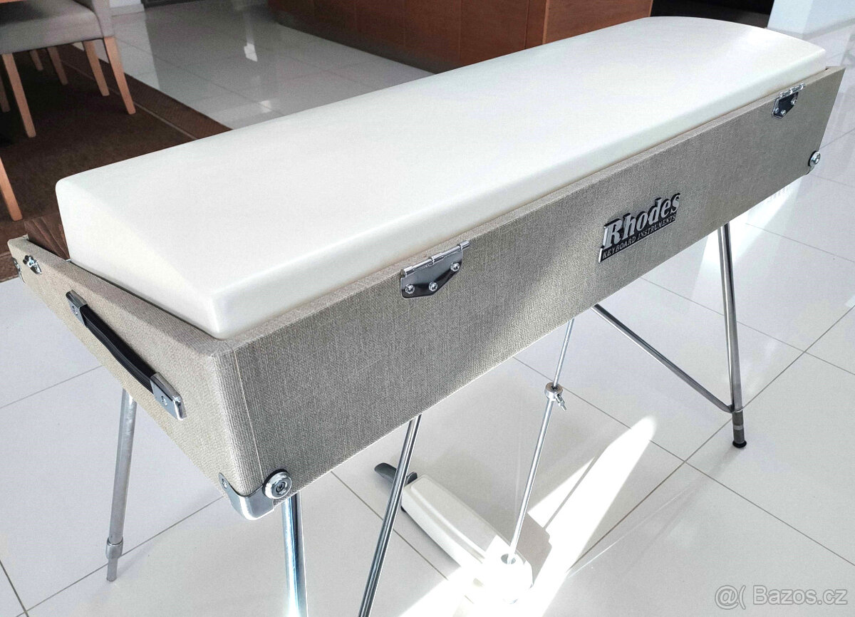 RHODES MARK I SeventyThree rok 1975 - 19