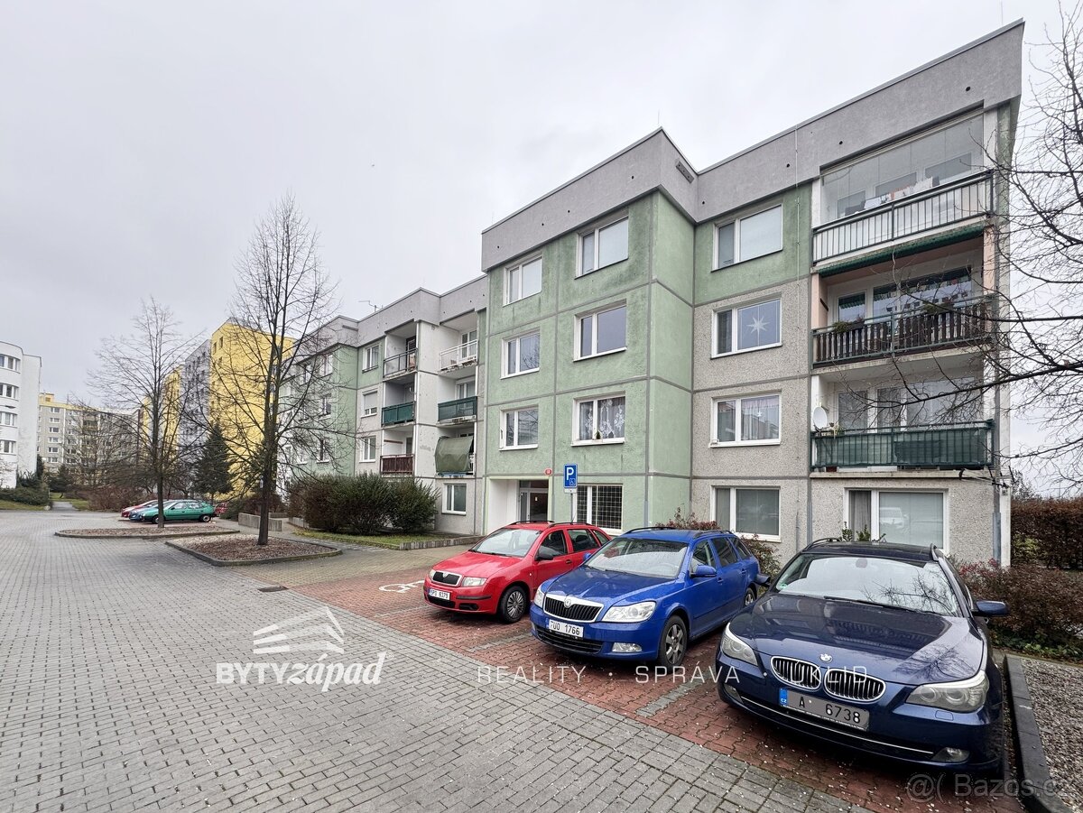 Pronájem bytu 3+1, 84 m2 po kompletní rekonstrukci, v přízem - 19