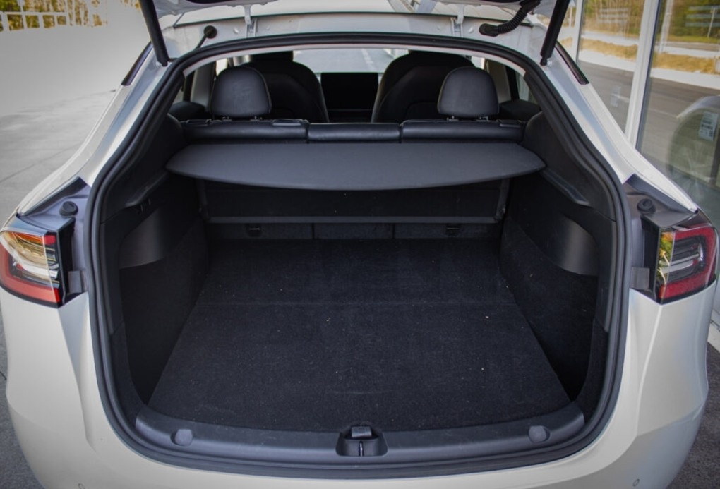 Tesla Model Y Long Range 378kW - 19