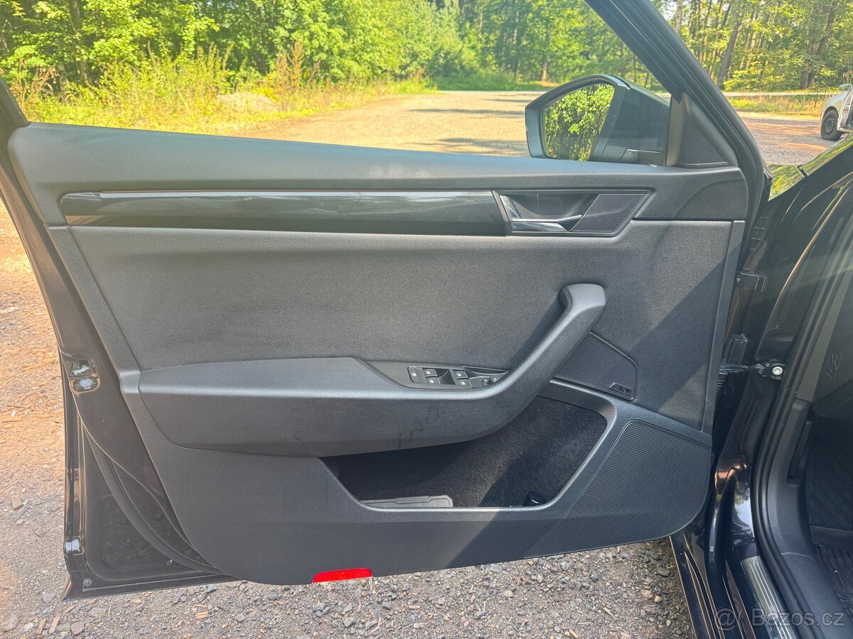 Škoda Superb 3 L&K 140kWT 4x4 - 19