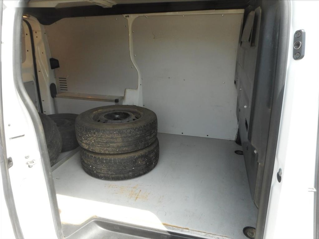 Citroën Jumpy,2,0 HDi L2H1 - 19