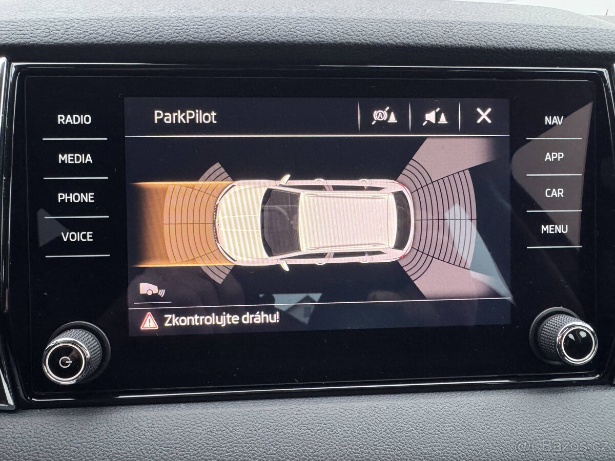 Škoda Karoq 1.0 TSi 85kw STYLE - NAVI - LED - 19